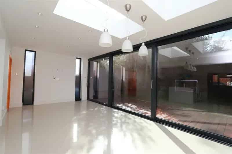 3 Bedroom Semi-Detached House Near Shenfield Station