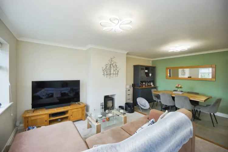 Refurbished 2-Bed Semi-Detached Bungalow with Garden