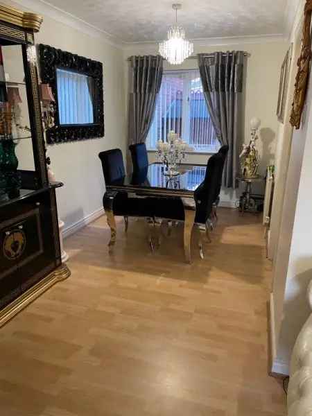 2 or 3 Bedroom New Build House Robin Hood Rothwell
