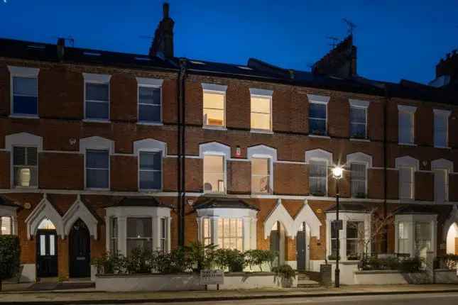 5-Bedroom Victorian House for Sale in St John's Wood
