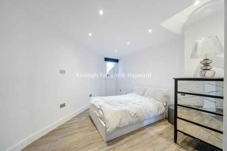 Modern 2-Bedroom Maisonette Near East Dulwich Station