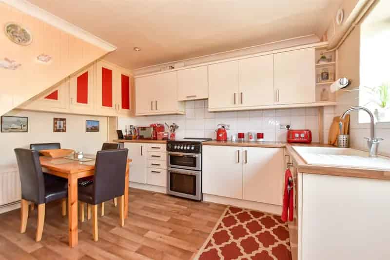 3 Bedroom Semi-Detached House For Sale Near Hythe