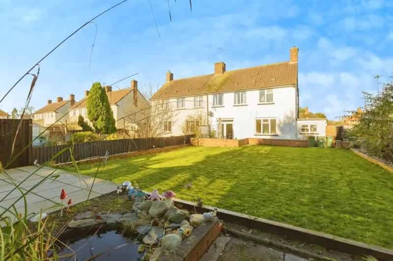 Spacious Three Bedroom House in Blaby