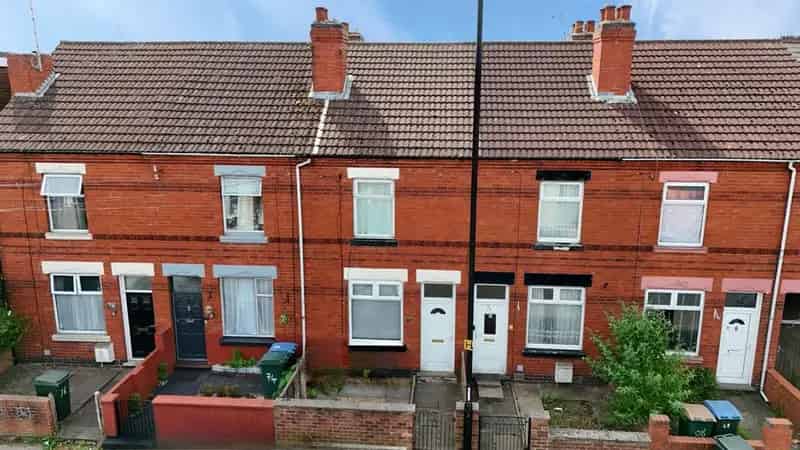 2 Bedroom Terraced House to Rent in Stoke