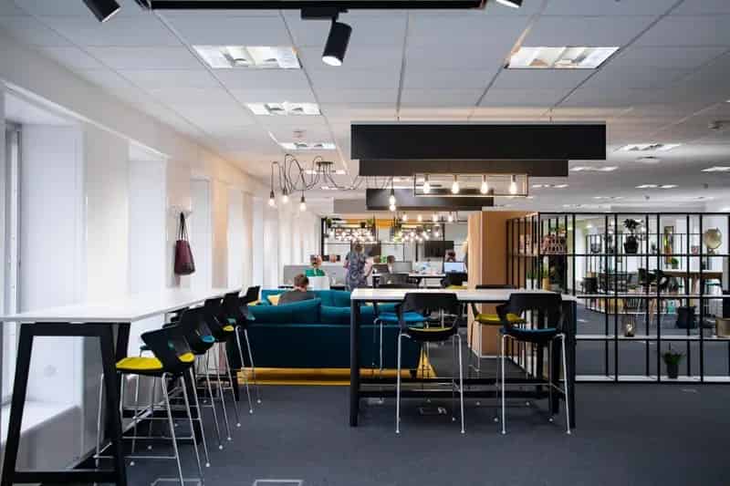 Luxury Office Suites 8-100 Desks All Inclusive