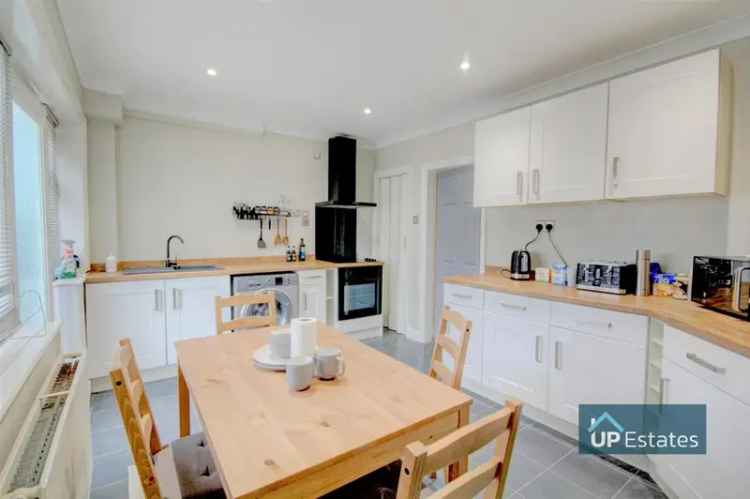 2 bedroom end of terrace house to rent