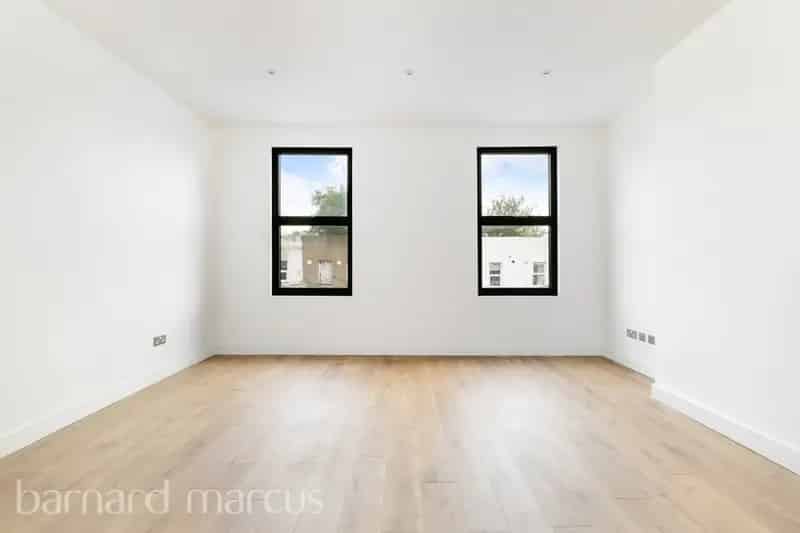 Flat For Rent , London, England