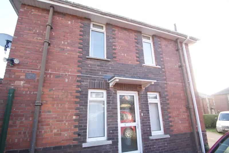 2 Bedroom Semi Detached House Wonford Near RDE Hospital