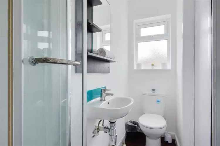 26 Bedroom House Share Hotel Rooms Short Stays