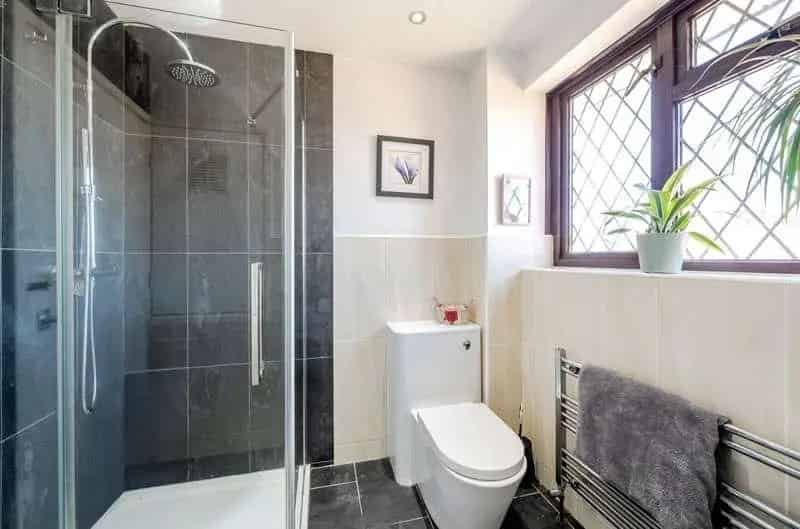 3 Bed Semi-Detached House for Sale in Maypole