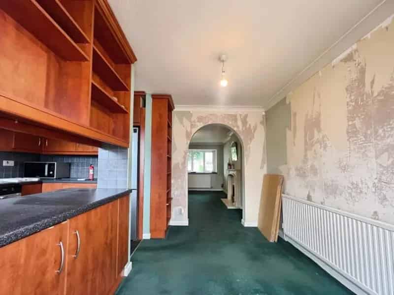 3 Bed House for Sale Near Public Transport