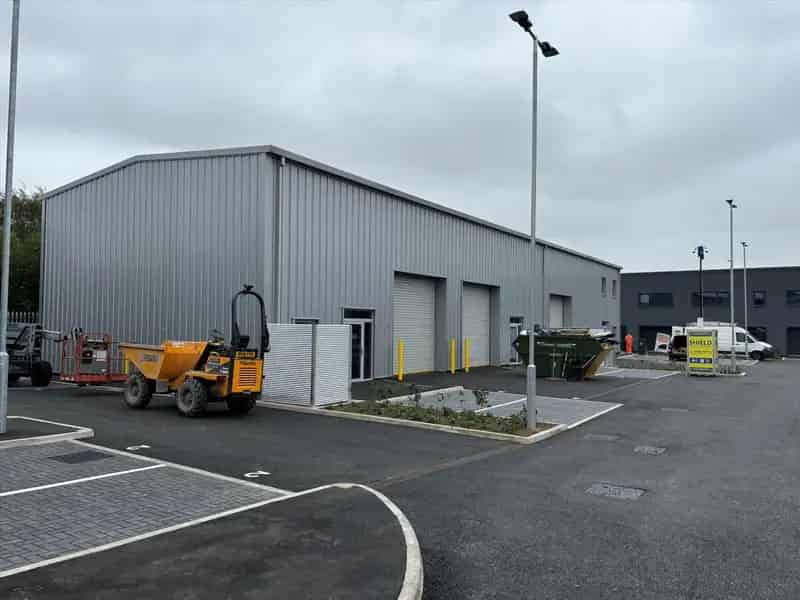 Warehouse and Trade Counter Units to Rent Paisley Park