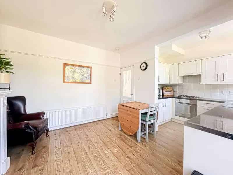 3 Bed Semi Detached House Mossley Hill L18