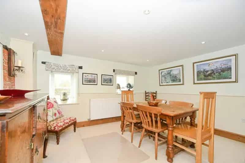Five Bedroom Period Home Chippenham Town Centre