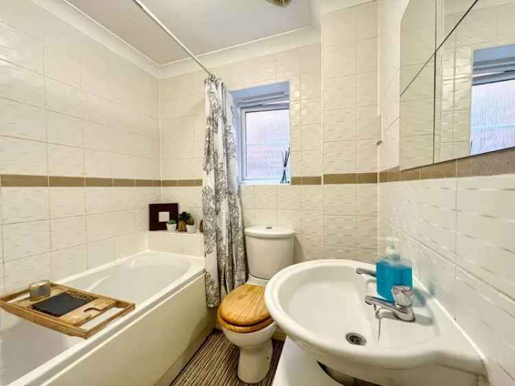 3 Bed Detached House for Sale