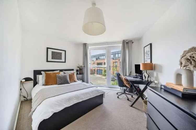 3 Bed Flat for Sale in Walthamstow - Modern & Spacious