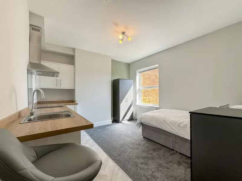 1 Bedroom House Share to Rent