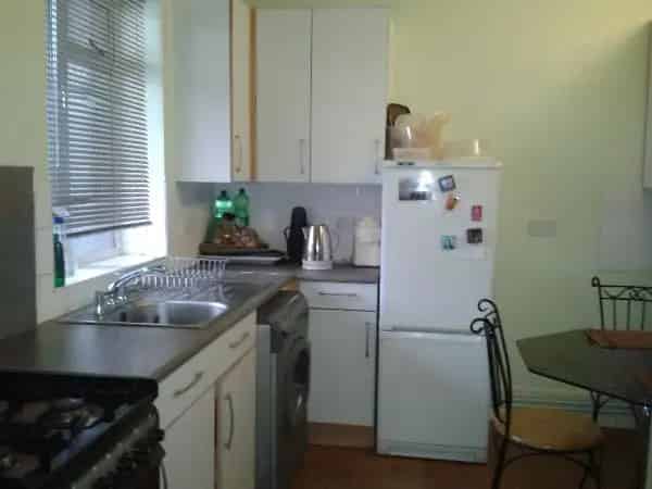 One-Bed Flat Near Underground - Seeking Right to Buy in Birmingham or London