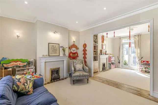 5 Bed End Terrace House Fulham SW6 Large Family Home