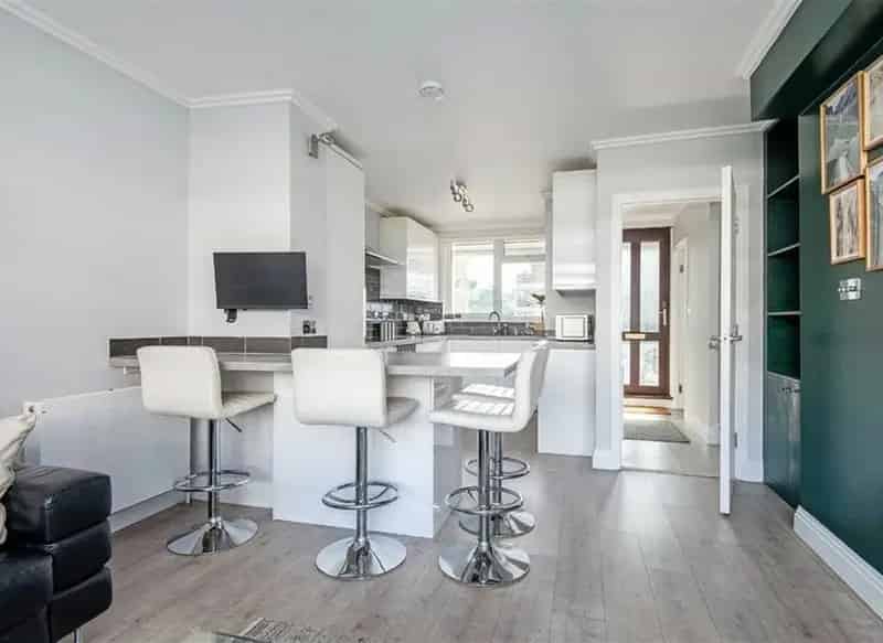 3 Double Bedroom Apartment Near Old Street Station