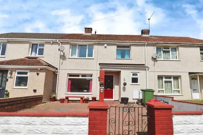 3 bedroom terraced house