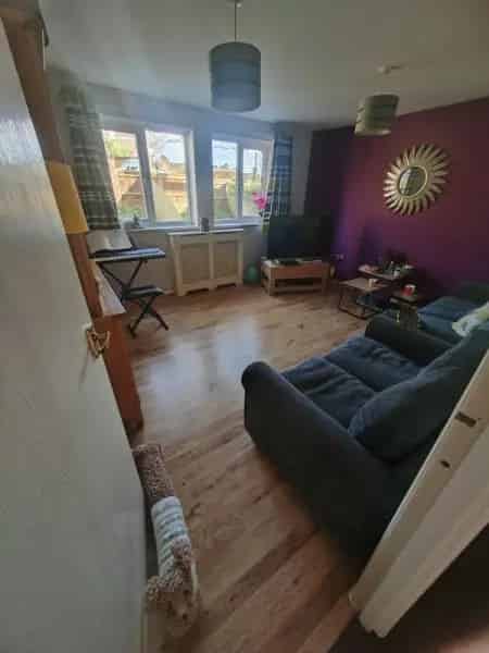 3 Double Bed Townhouse Near Blackheath with Large Kitchen Diner and Utility Room