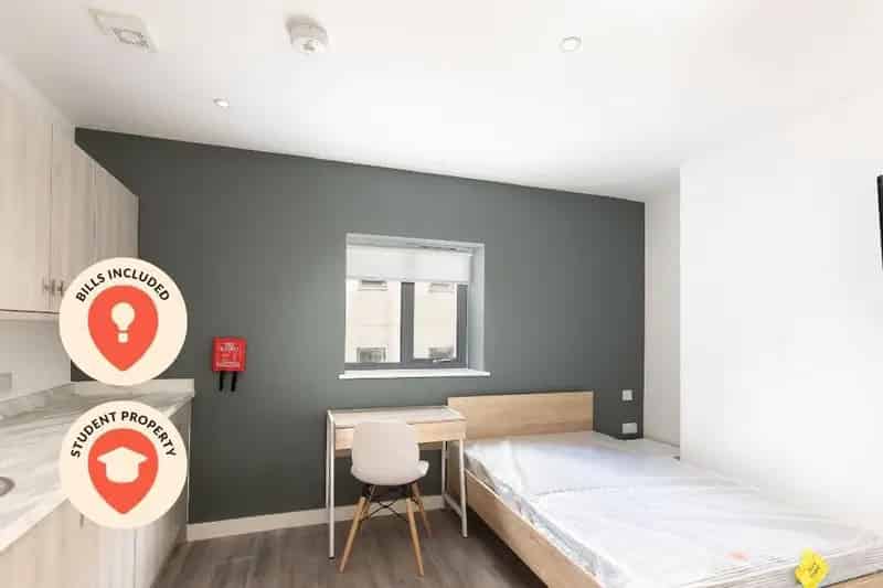 Student Studio Apartment Bristol City Centre All Bills Included