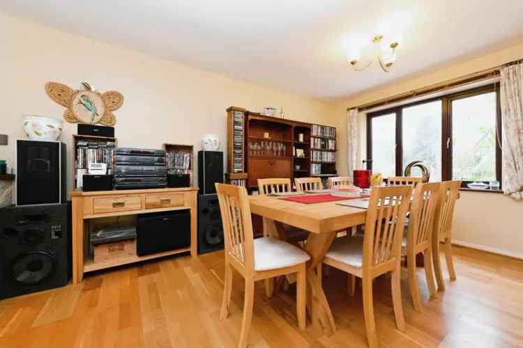 Spacious Detached Bungalow in Watlington with Garden and Extension Potential