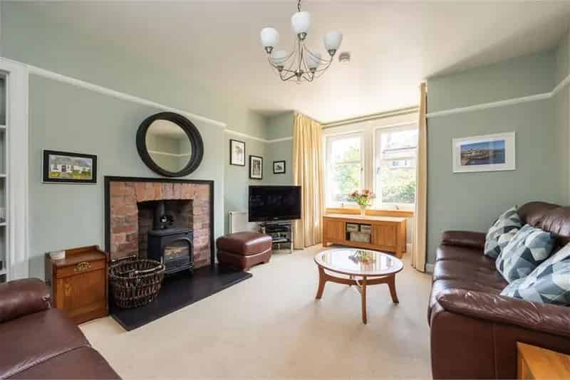 4 Bed Flat Garden Ground Floor 1 Reception Room