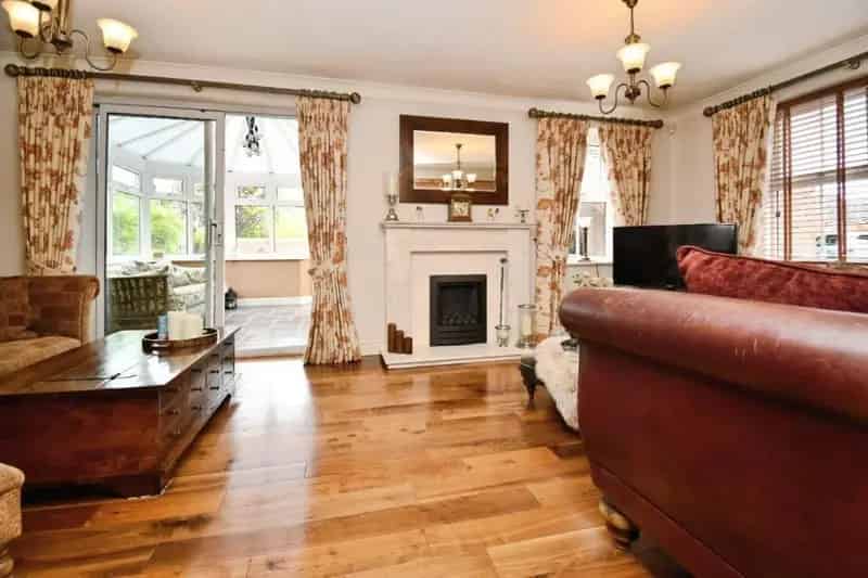 4 Bed Detached House for Sale