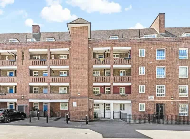 3 Bedroom Flat Stockwell Near Tube Station