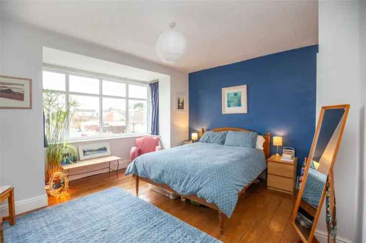 4 Bedroom Semi-Detached House for Sale in Henleaze