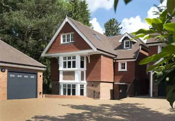 Stunning Family Home in Sevenoaks - 4 Floors, Modern Amenities