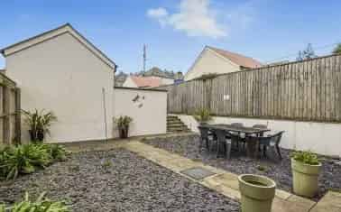 3 Bedroom House in Newquay's Tregunnel Hill Development