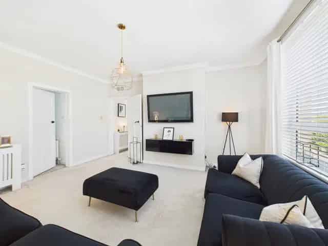 2 Bedroom Flat for Sale in Rutherglen