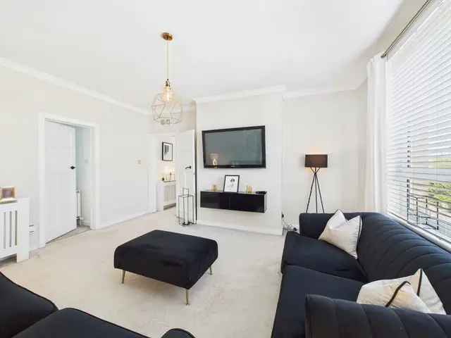 2 Bedroom Flat for Sale in Rutherglen