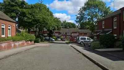 1 bed flat in Sutton Trinity