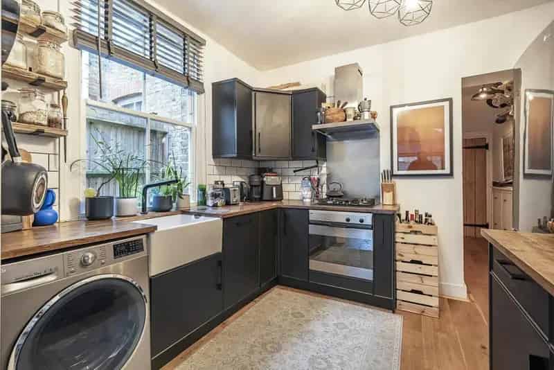 Victorian Conversion Maisonette - Private Garden