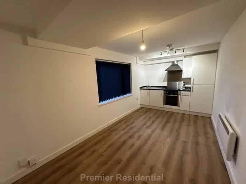 1 Bedroom Apartment in Swinton Near Manchester City Centre