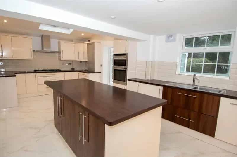 5 Bedroom Detached House Highbury Park