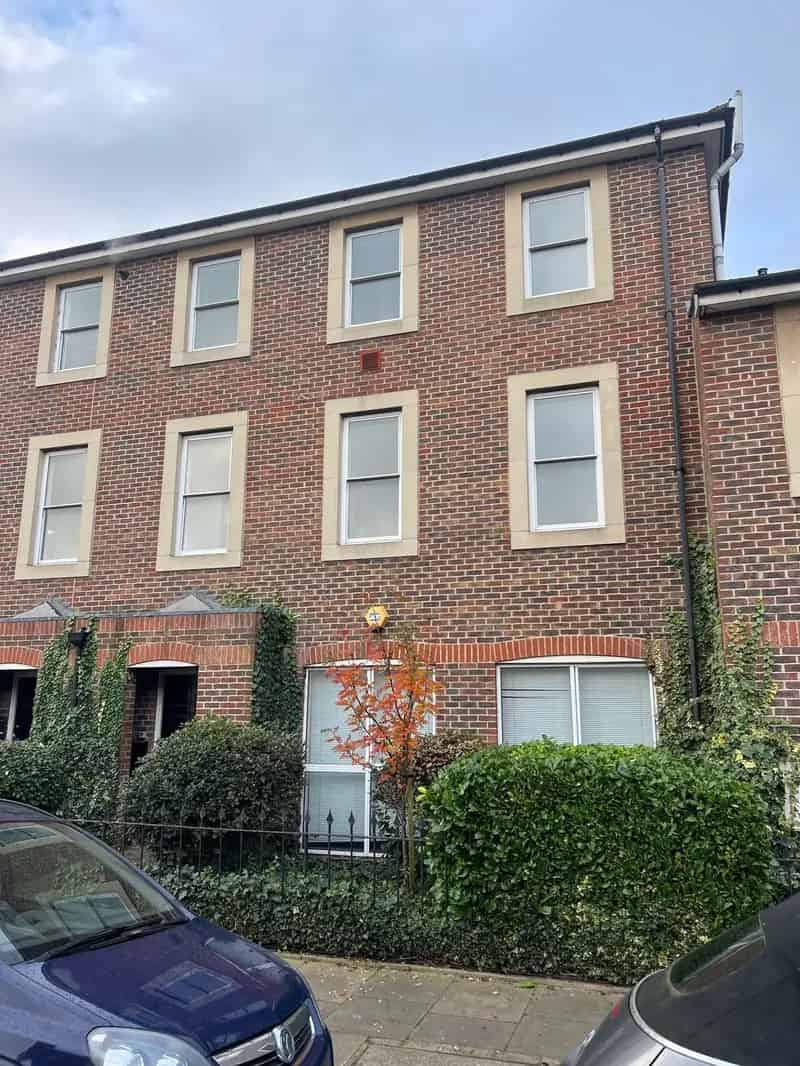 3-Storey Building near Twickenham Green 8 Parking Spaces