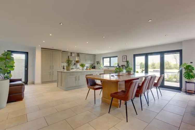 5 Bedroom 5 Bathroom Family Home With Large Garden And Ample Parking