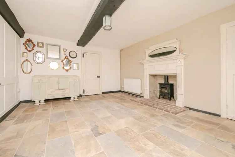 Historic Harwich Home 3 Bedrooms Courtyard Garden