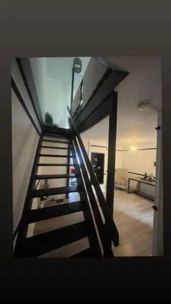 Three Bedroom House Near Shops and Amenities