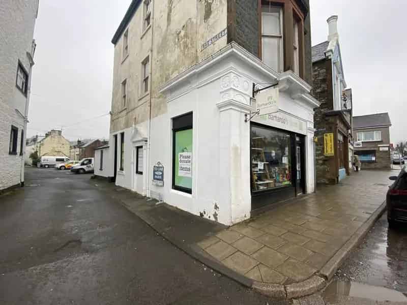 Ground & Basement Unit Prime Trading Position Near A74M
