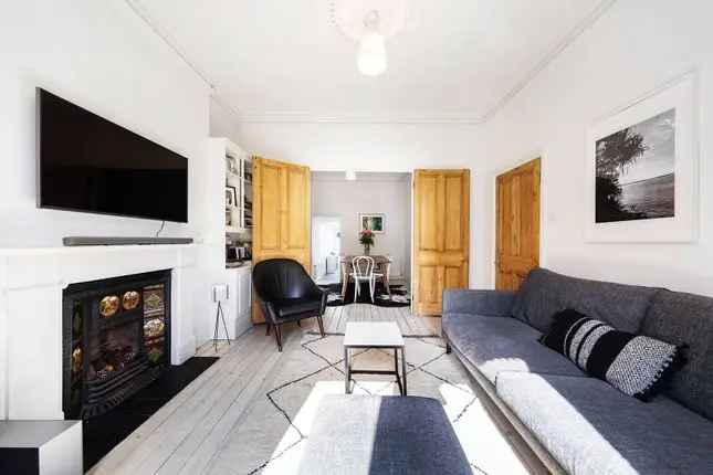 Terraced house to rent in Farlow Road, West Putney, London SW15