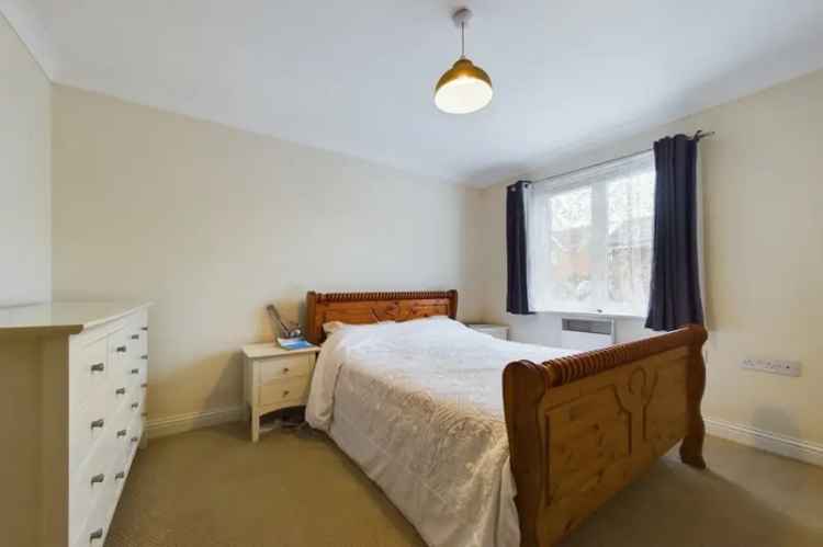 2 Bedroom Ground Floor Apartment For Sale