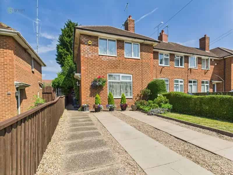 3 Bedroom End Terrace House for Sale