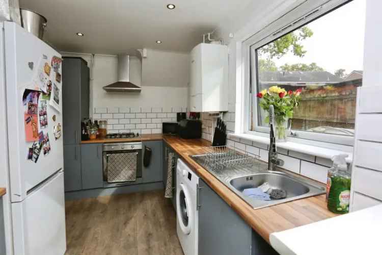 Three Bedroom Semi-Detached Family Home Fareham