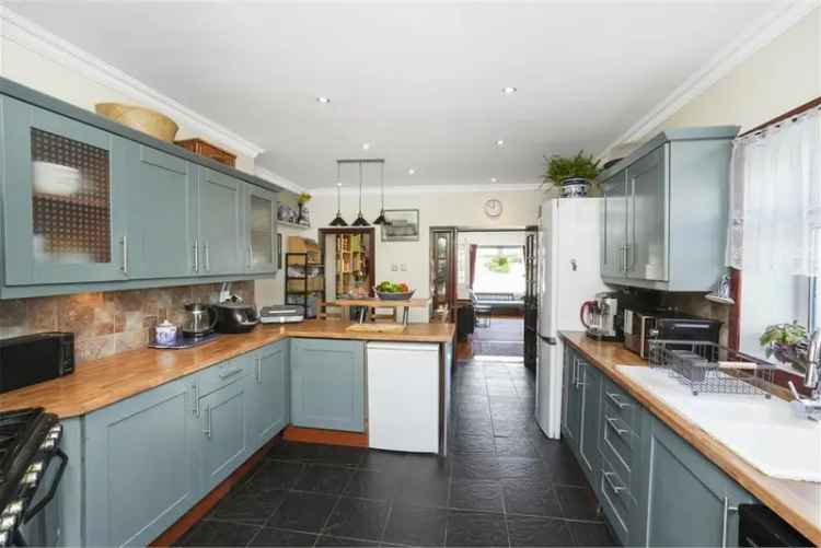 2 Bed Terraced House Wallyford - Garden Room & Driveway